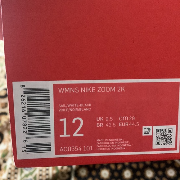 Nike Zoom 2K 'White Silver' AO0354-101 - Picture 15 of 15